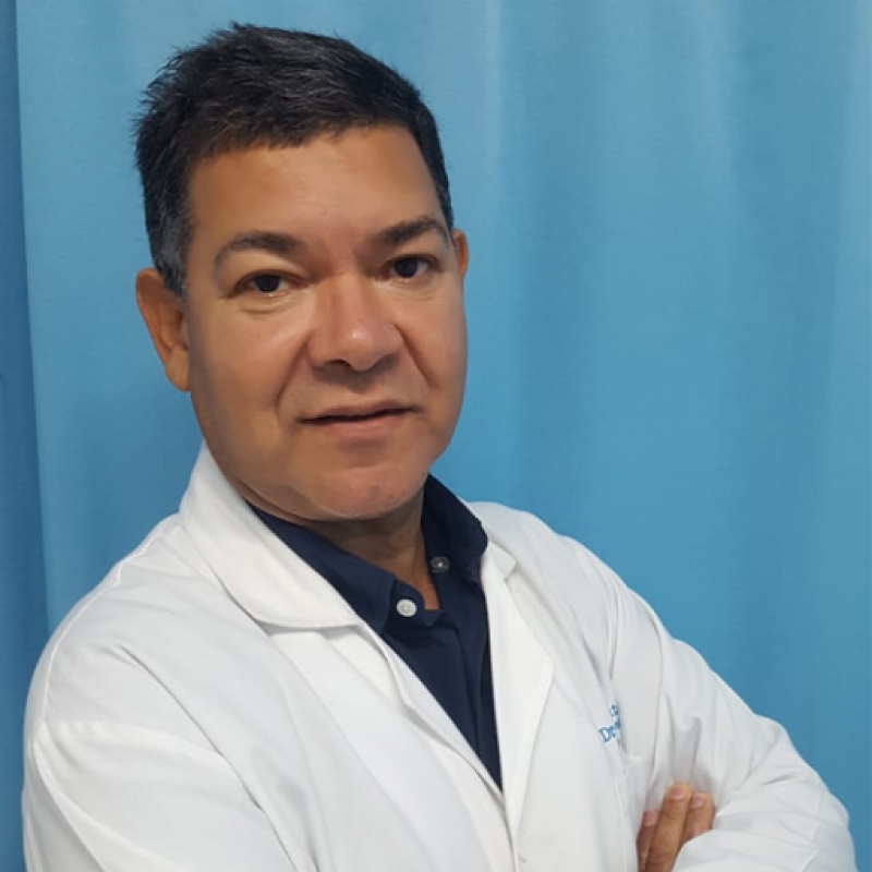 Dr. Elvis Antonio Santana Lantigua