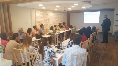 Curso de terapia nutricional en pacientes cr&iacute;ticos.